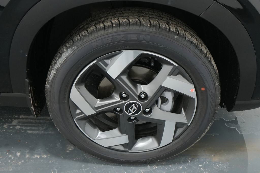 New 2026 Hyundai Venue SEL FWD image 11