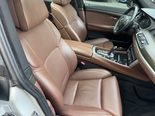 Used 2013 BMW 550i Gran Turismo xDrive AWD/4WD image 41
