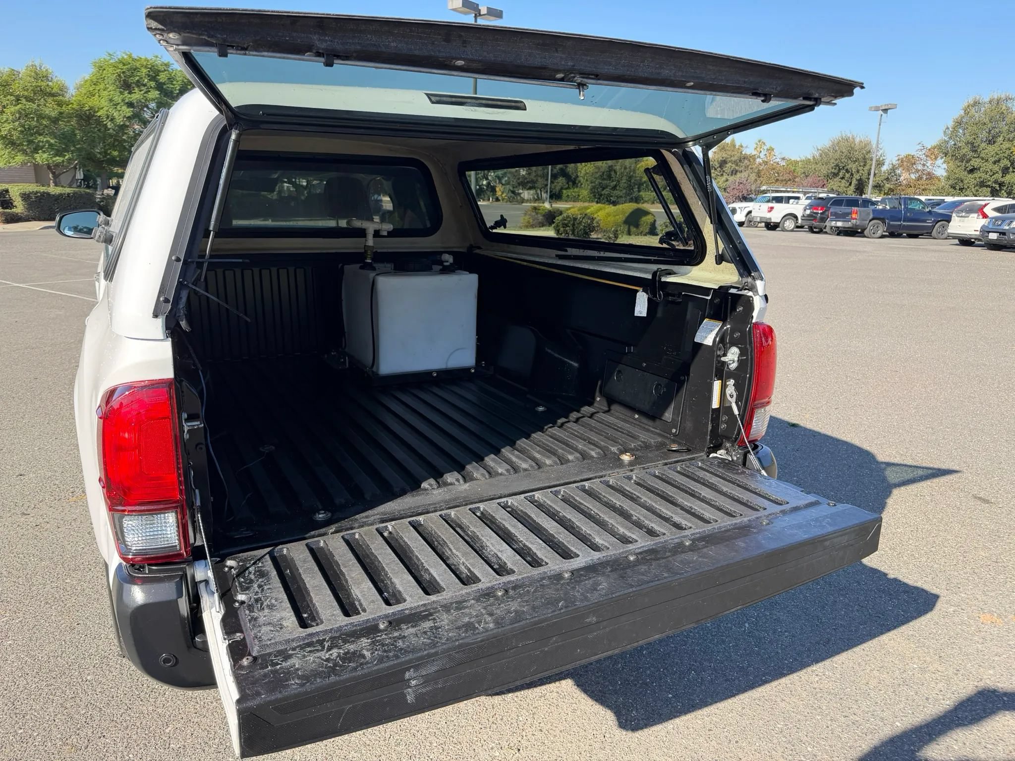 Used 2022 Toyota Tacoma SR RWD image 15