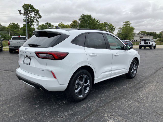 Used 2023 Ford Escape ST-Line w/ Tech Pack #1 image 5