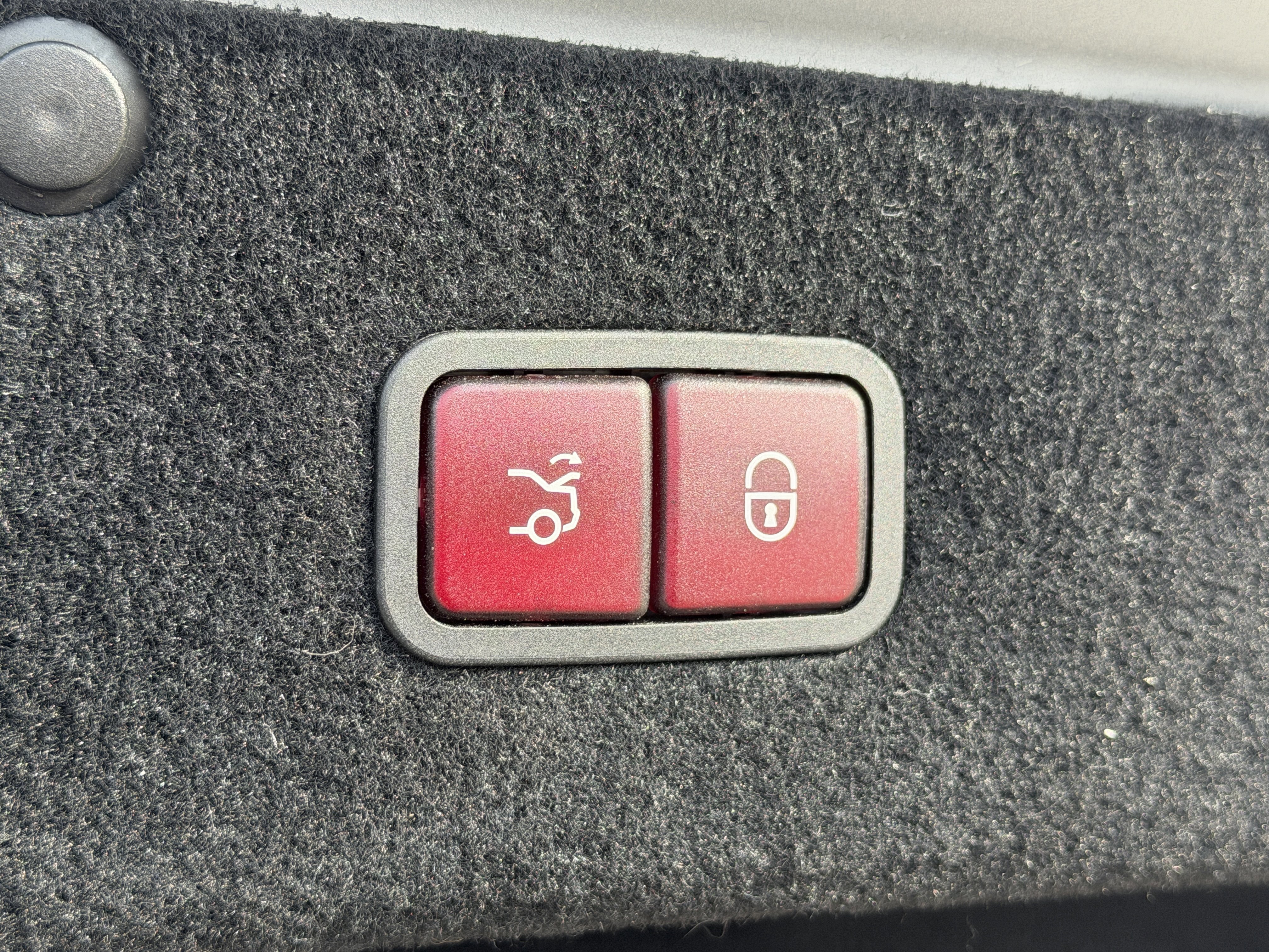 Used 2016 Mercedes-Benz S 550 Sedan image 44