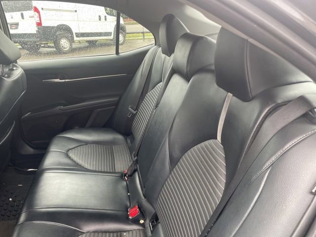 Used 2021 Toyota Camry SE FWD image 12