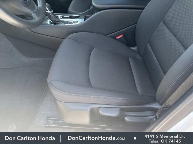 Used 2025 Chevrolet Malibu LS FWD image 13