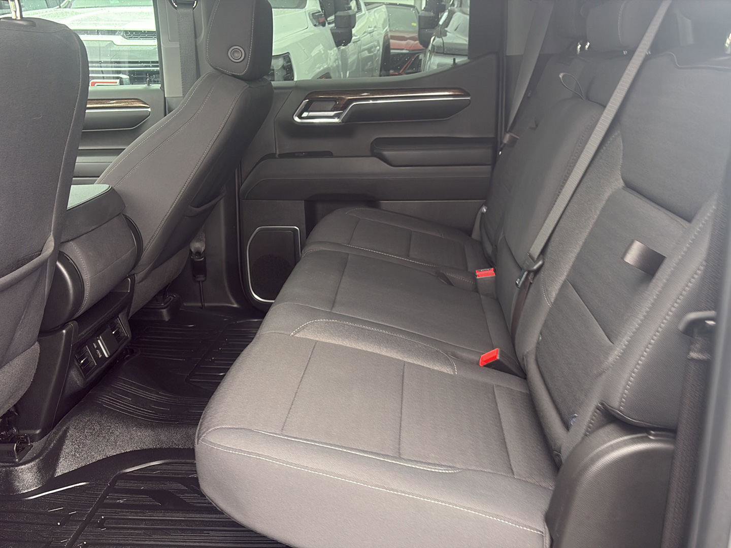 Used 2024 GMC Sierra 1500 Elevation w/ LPO, Elevation Black Package AWD/4WD image 26