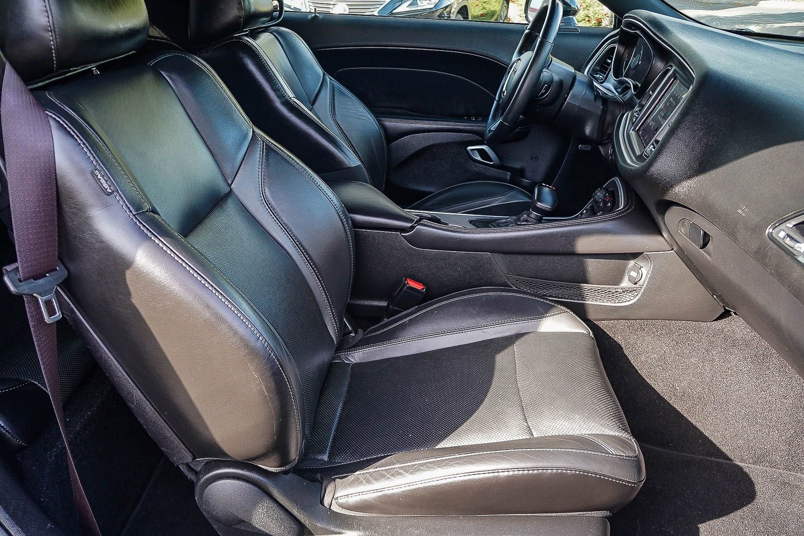 Used 2019 Dodge Challenger SXT w/ Plus Package image 22