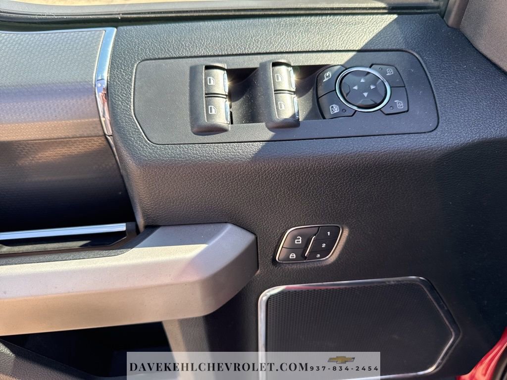 Used 2015 Ford F150 Lariat image 11