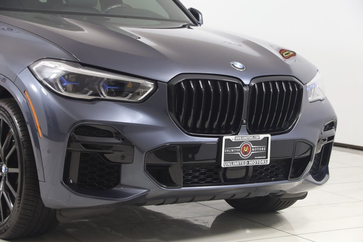 Used 2022 BMW X5 M50i w/ Executive Package AWD/4WD image 41