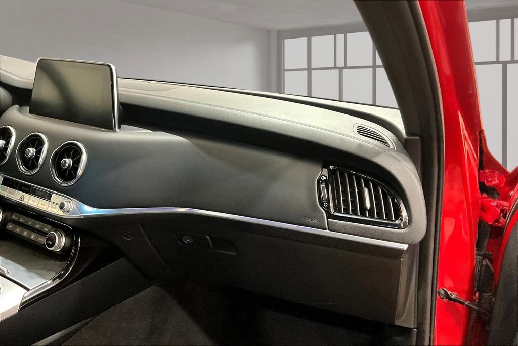 Used 2018 Kia Stinger GT2 AWD/4WD image 16