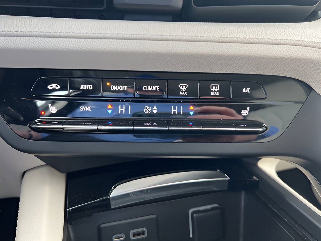 Used 2022 Buick Envision Preferred image 12