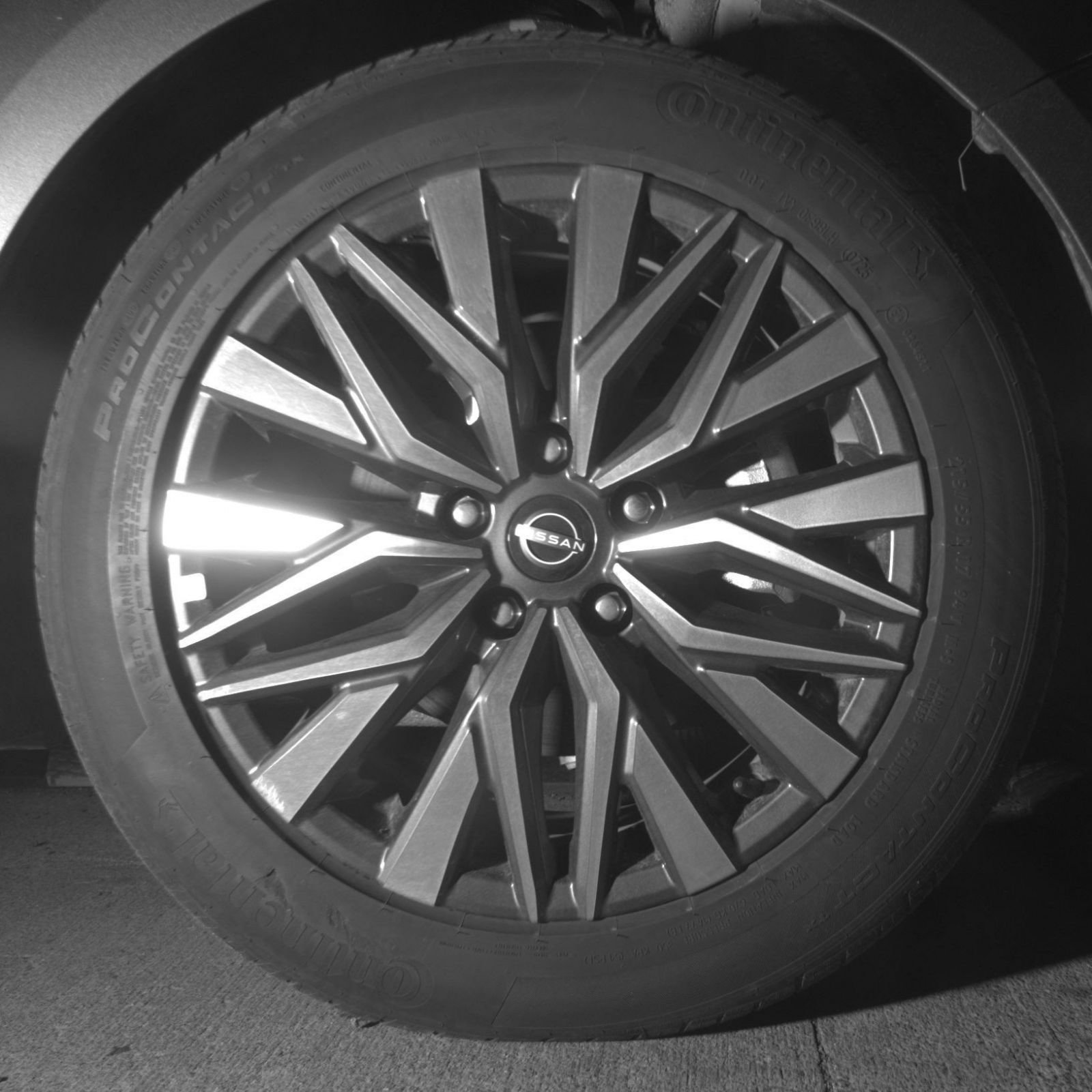 Used 2025 Nissan Altima 2.5 SV FWD image 16