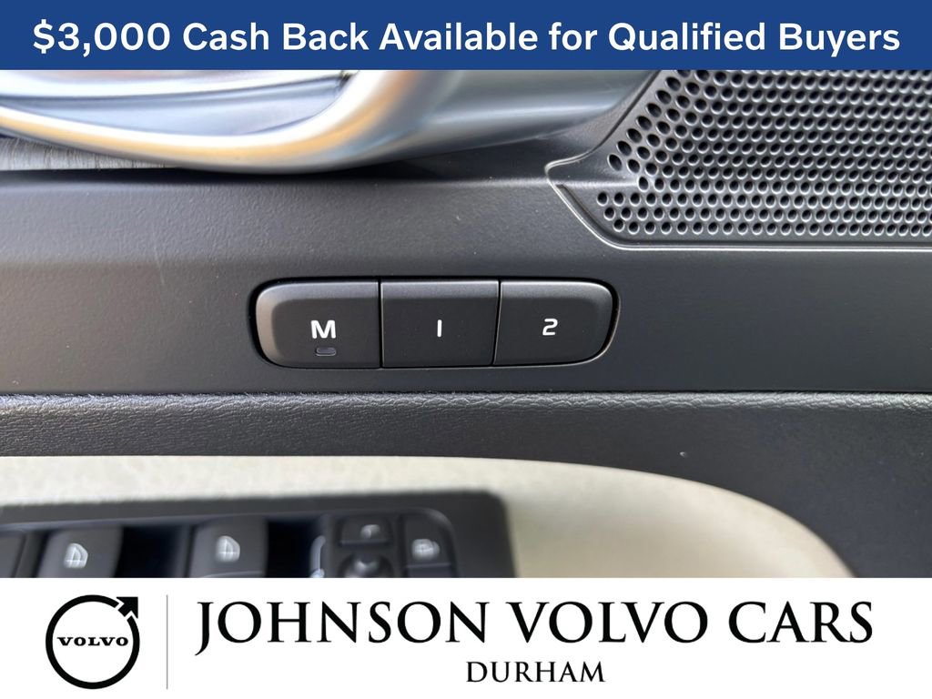 New 2026 Volvo XC40 B4 Plus w/ Climate Package image 12