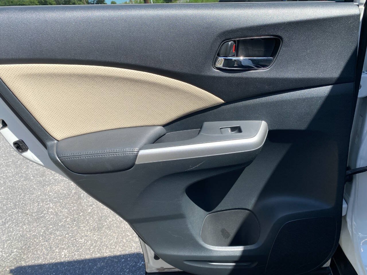 Used 2015 Honda CR-V EX-L image 23