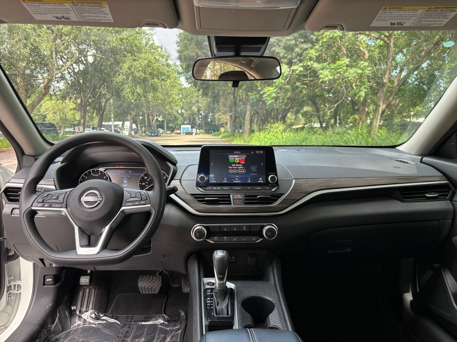 Used 2025 Nissan Altima 2.5 SV FWD image 28
