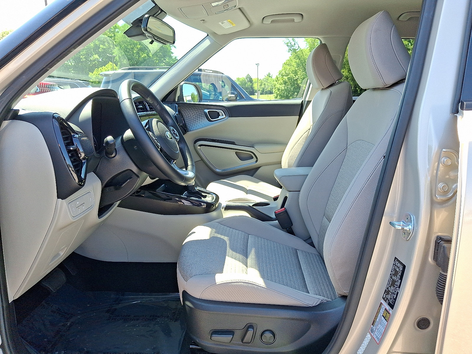 Used 2020 Kia Soul EX FWD image 13
