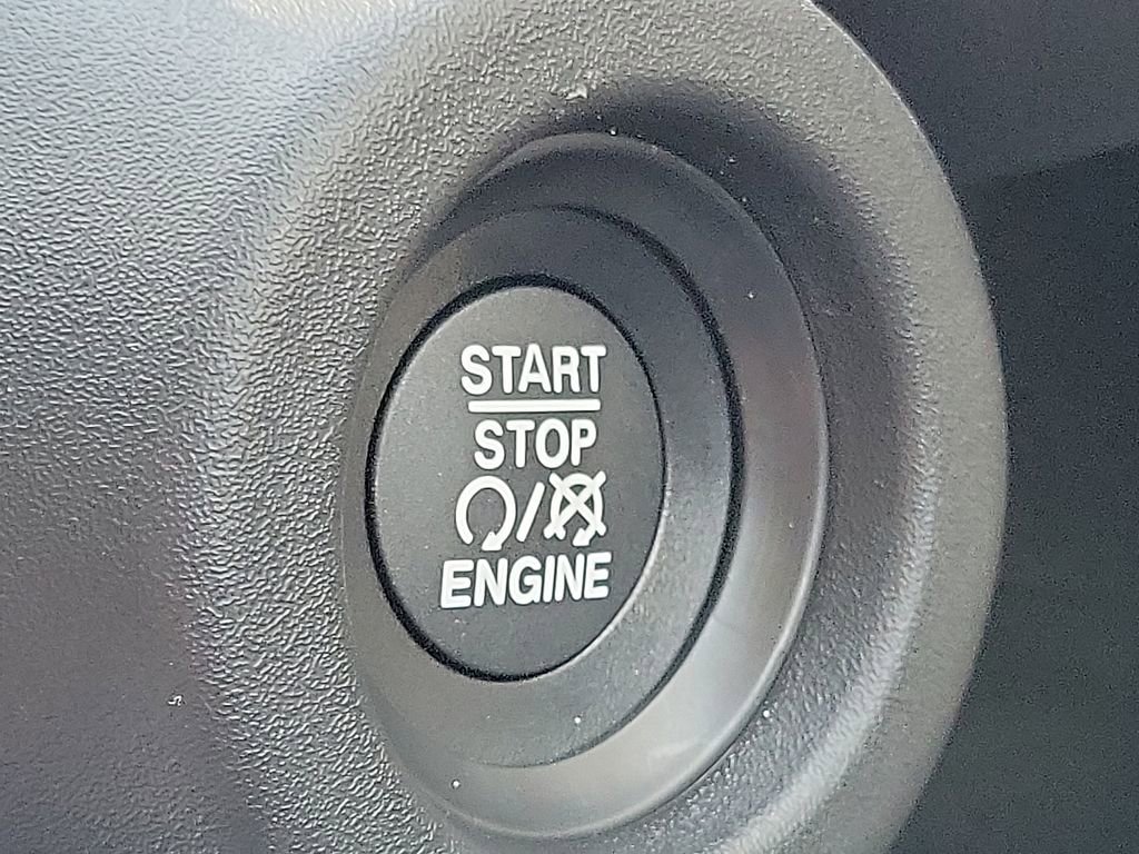 New 2024 RAM ProMaster 2500 w/ Convenience Group image 8