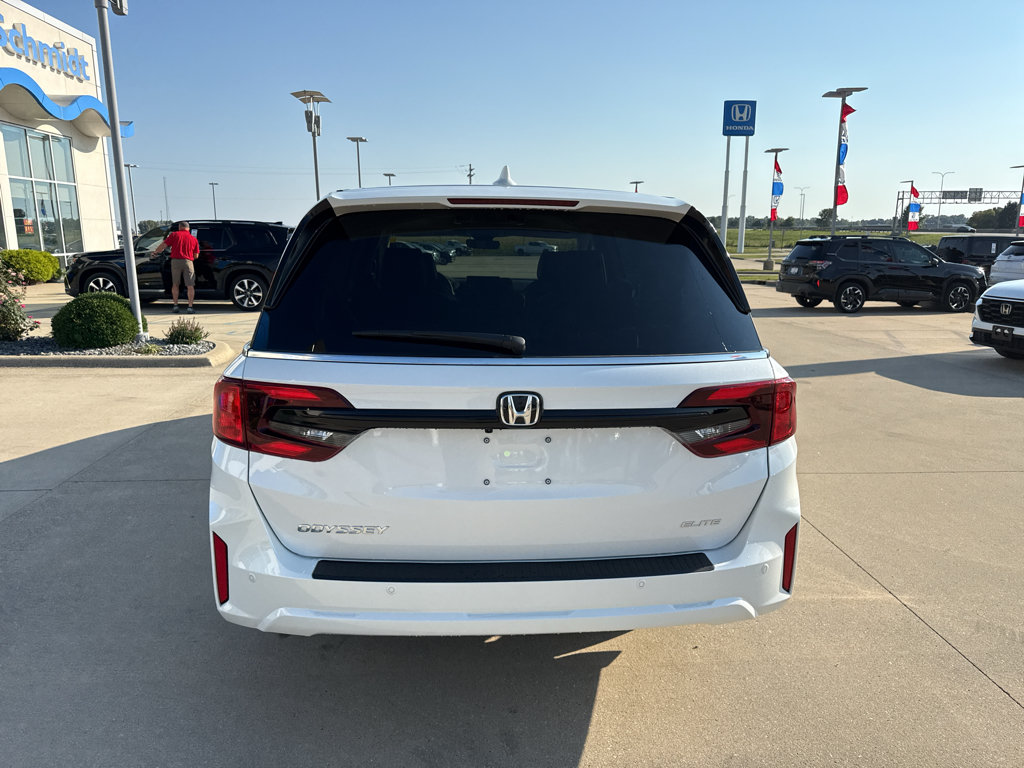 New 2027 Honda Odyssey Elite image 6