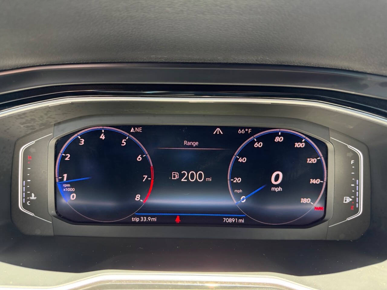 Used 2019 Volkswagen Jetta GLI Autobahn FWD image 33