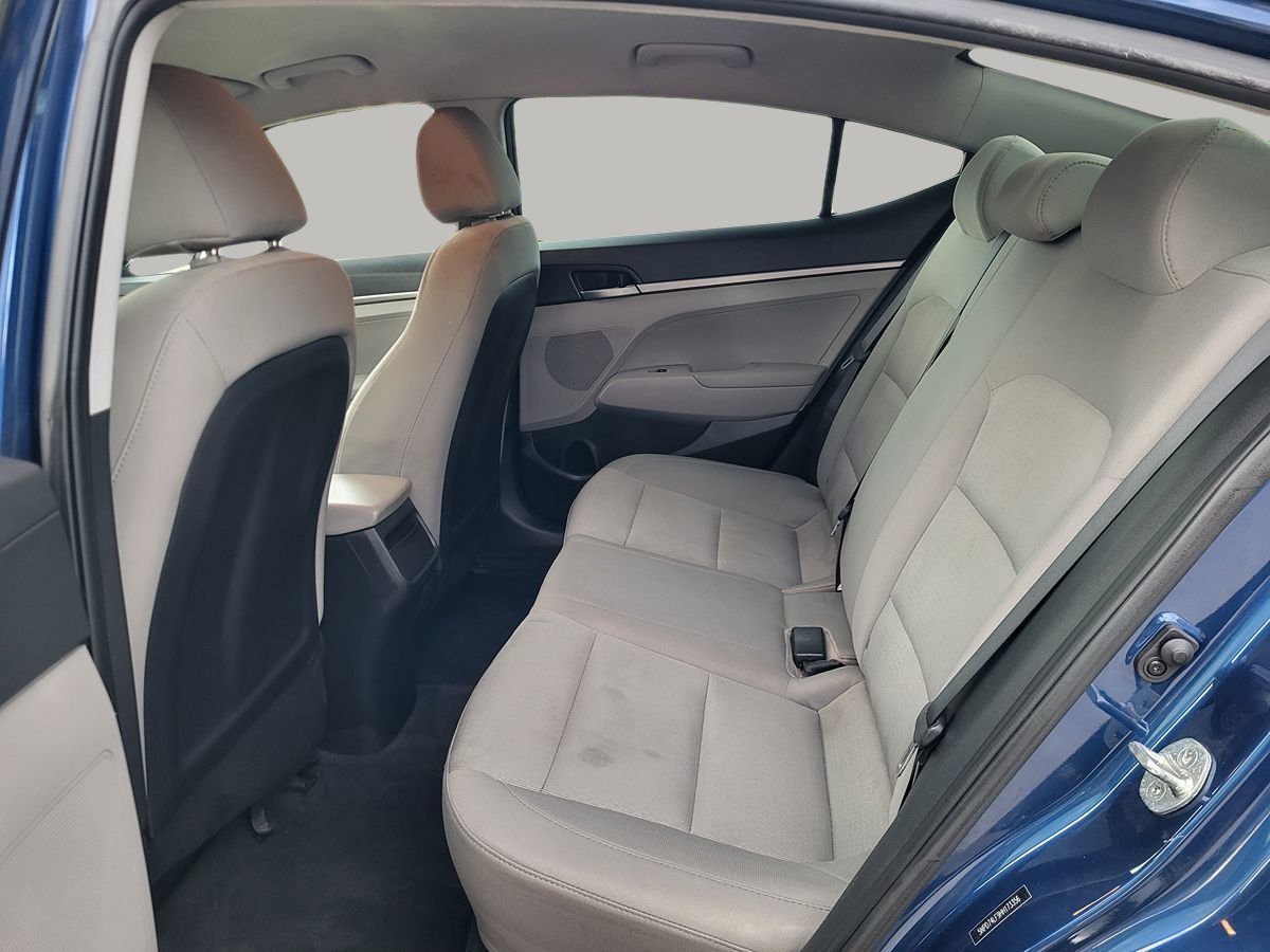 Used 2017 Hyundai Elantra SE FWD image 17