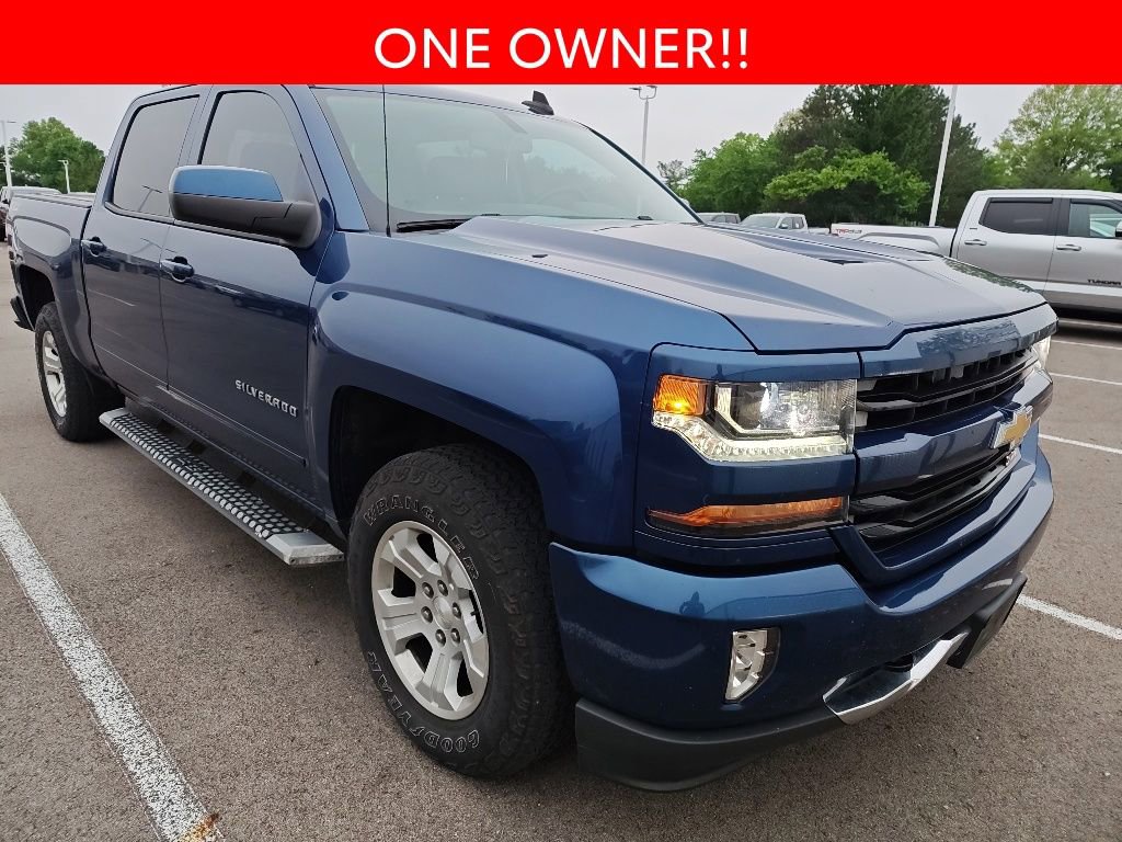 Used 2017 Chevrolet Silverado 1500 LT w/ All Star Edition AWD/4WD image 3