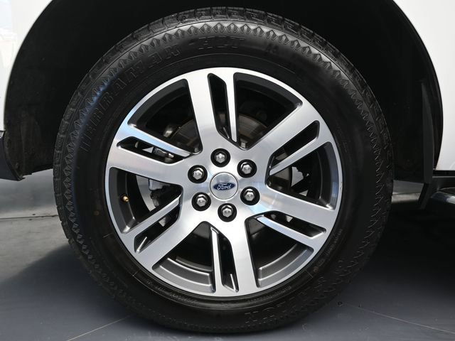 Used 2022 Ford Expedition Limited image 9