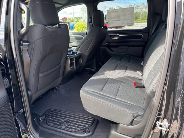 New 2026 RAM 1500 4x4 Crew Cab image 15