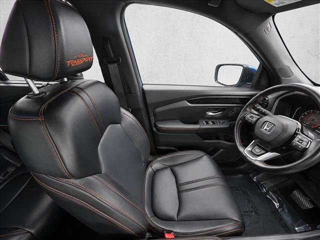 Used 2023 Honda Pilot TrailSport image 23