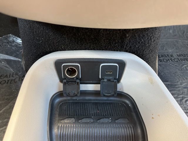 Used 2020 Chrysler Pacifica Touring-L image 30