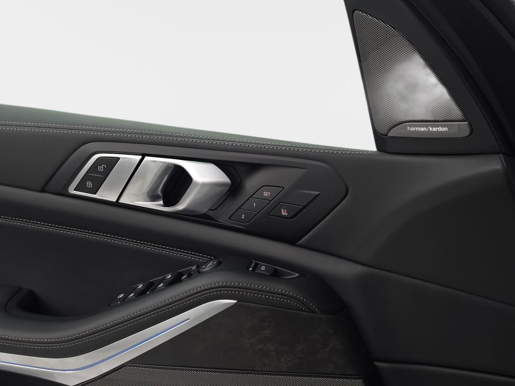 New 2026 BMW X5 xDrive50e w/ M Sport Package image 27