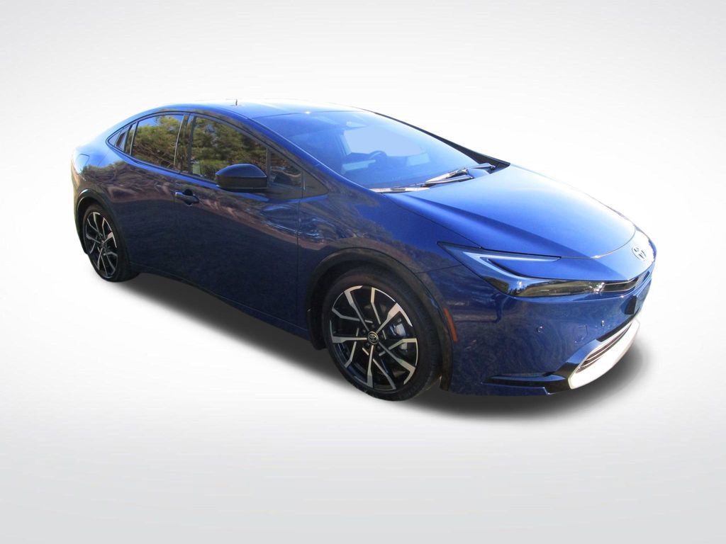 Used 2026 Toyota Prius Plug-In Hybrid image 4