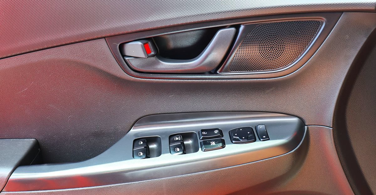 Used 2019 Hyundai Kona SEL w/ Cargo Package FWD image 40
