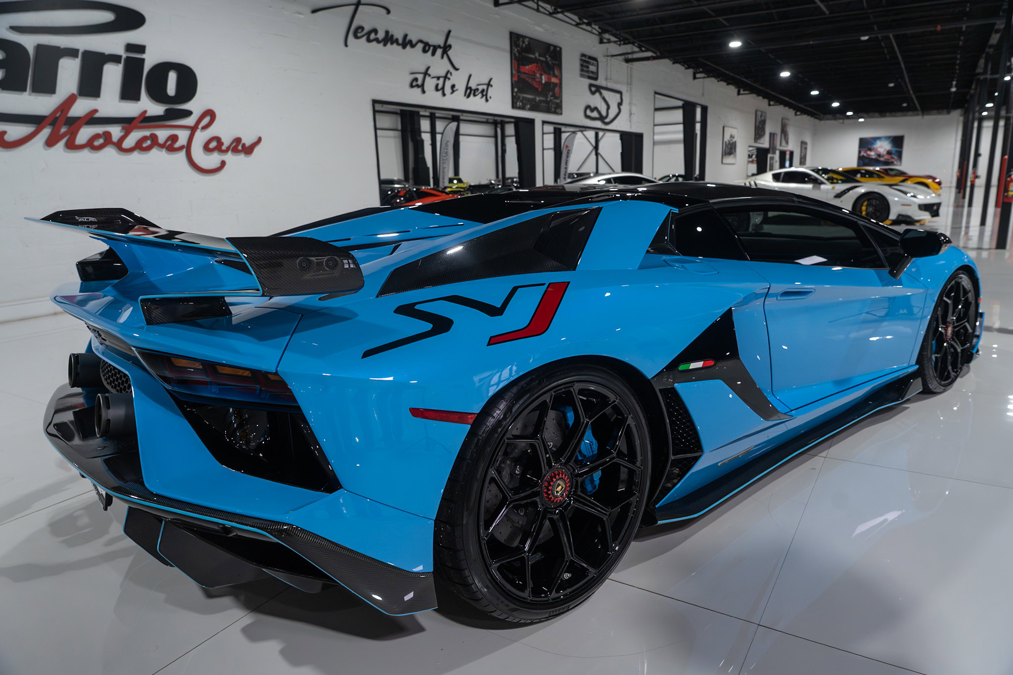 Used 2021 Lamborghini Aventador SVJ image 22