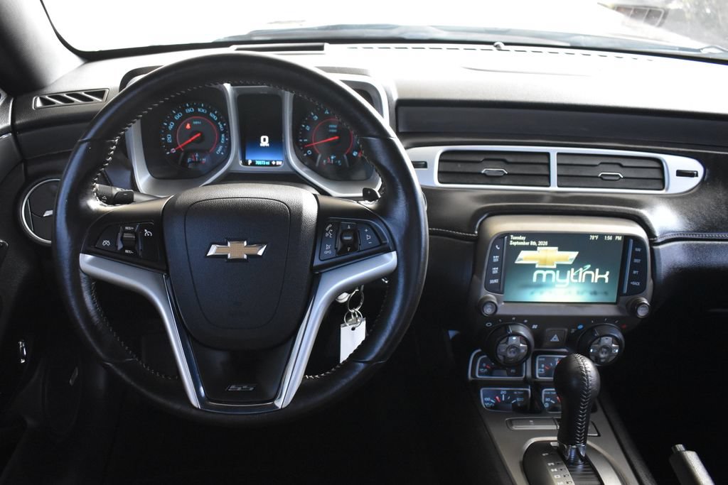 Used 2014 Chevrolet Camaro SS w/ RS Package RWD image 2