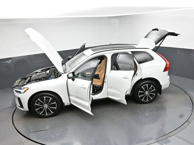 Used 2023 Volvo XC60 B6 Ultimate w/ Protection Package Premier AWD/4WD image 52