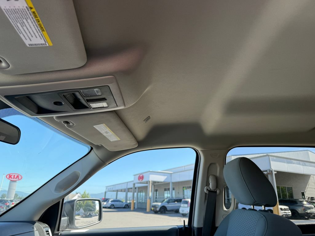 Used 2019 RAM 1500 Classic SLT AWD/4WD image 16