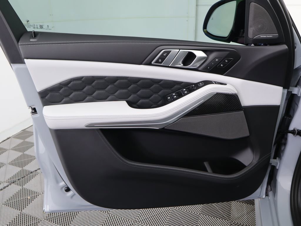 New 2026 BMW X5 M Competition w/ Executive Package image 25