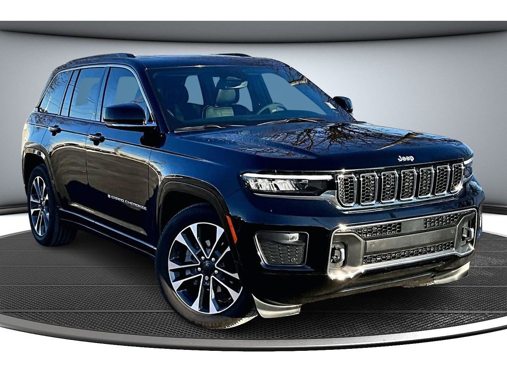 Certified 2025 Jeep Grand Cherokee Overland image 13