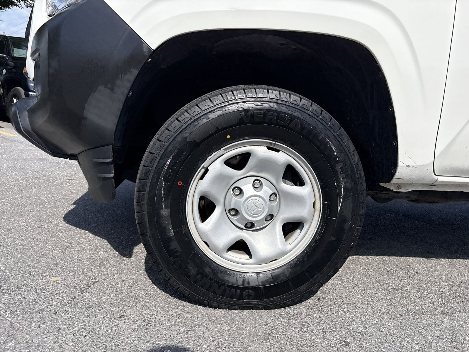 Used 2022 Toyota Tacoma SR RWD image 12