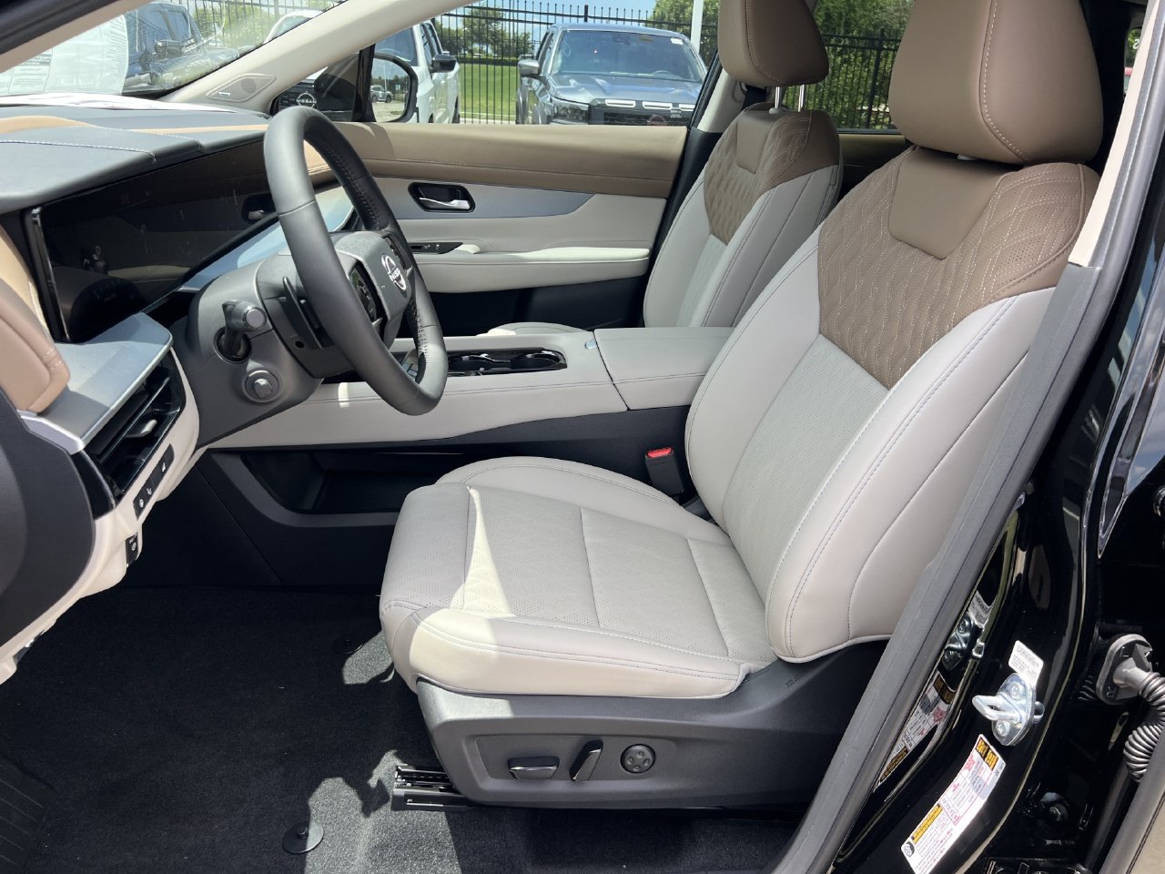 New 2026 Nissan Murano Platinum w/ Cargo Package AWD/4WD image 15