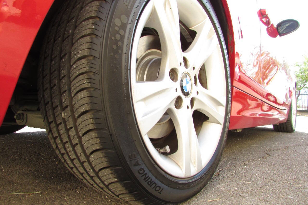 Used 2008 BMW 128i Convertible image 35