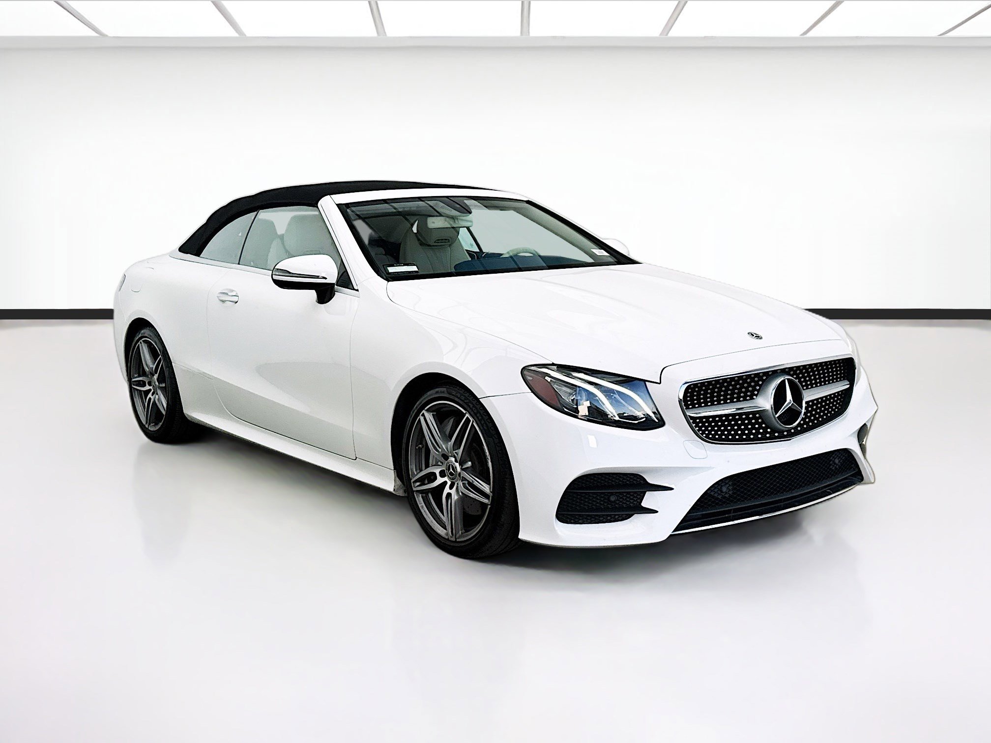Used 2019 Mercedes-Benz E 450 Cabriolet image 3