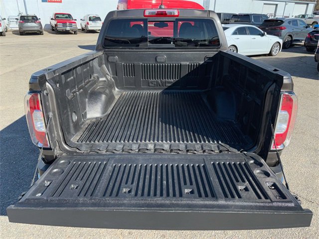 Used 2019 GMC Canyon SLE w/ SLE Convenience Package image 18