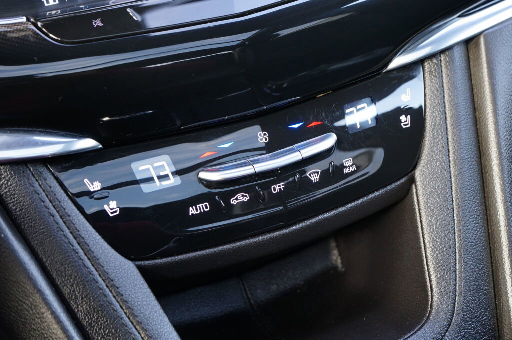 Used 2020 Cadillac XT6 Premium Luxury w/ Platinum Package image 20