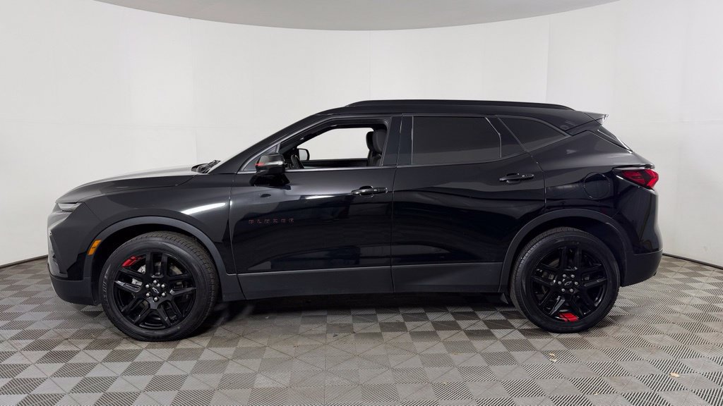 Used 2022 Chevrolet Blazer LT w/ Redline Edition AWD/4WD image 6