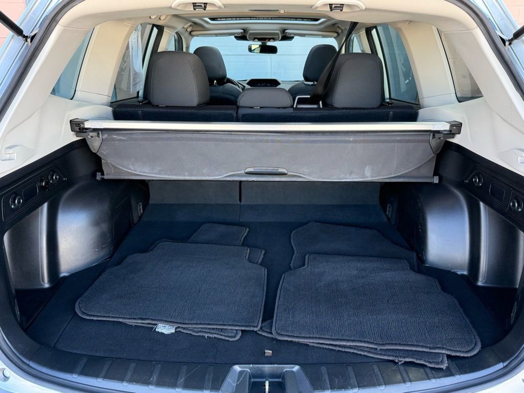 Used 2022 Subaru Forester Premium image 16