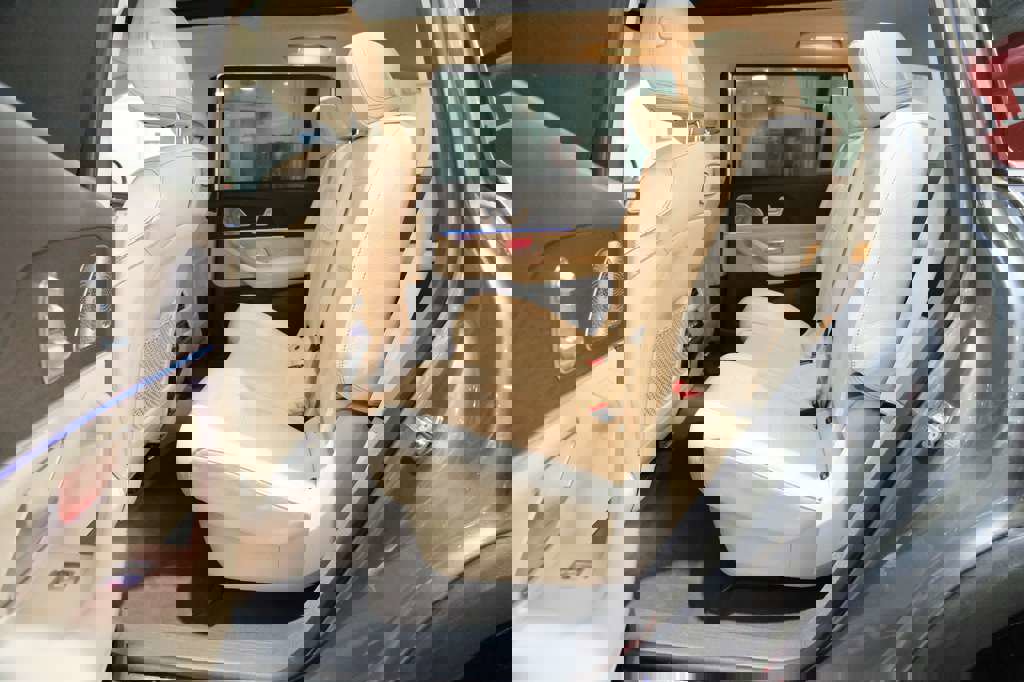 Used 2020 Mercedes-Benz GLS 450 4MATIC image 23