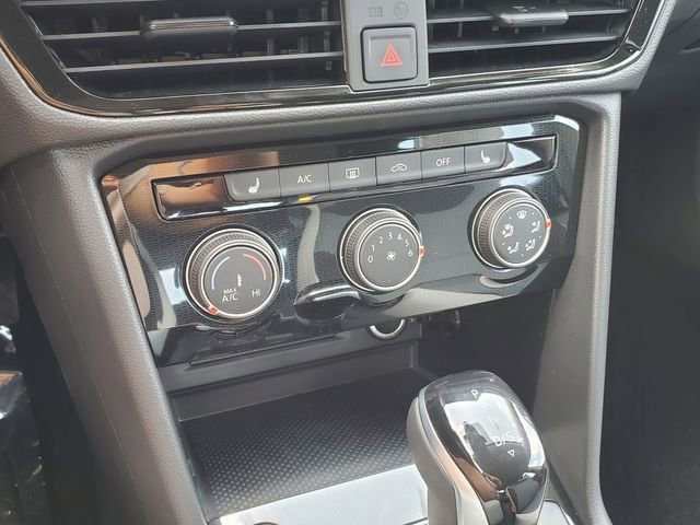 New 2025 Volkswagen Taos S image 24