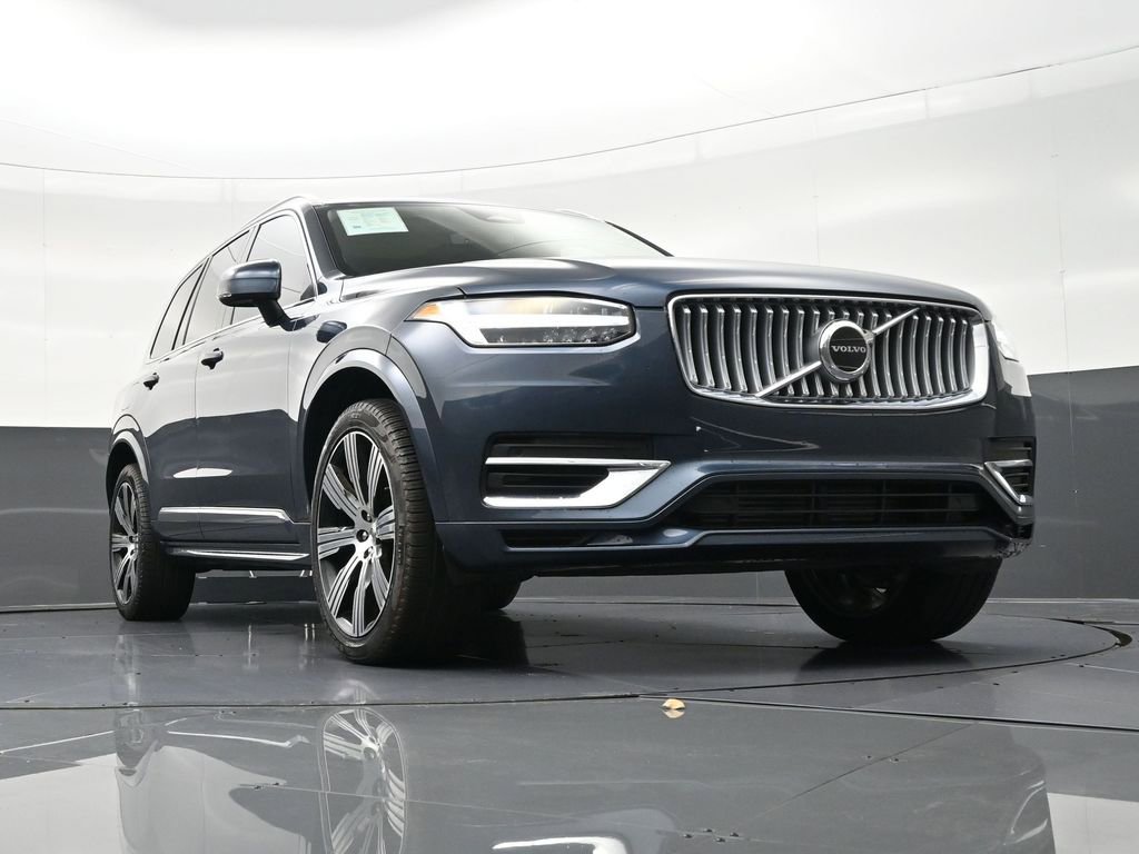 Certified 2025 Volvo XC90 T8 Core w/ Protection Package image 30