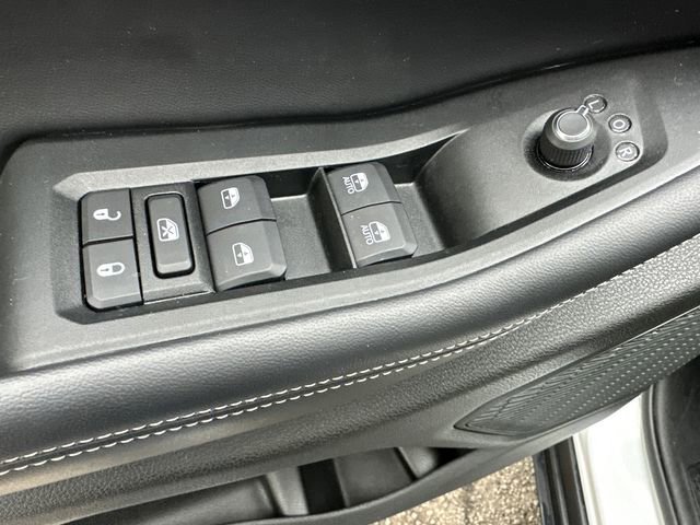 Certified 2025 Jeep Grand Cherokee Limited w/ MOPAR Finishing Package AWD/4WD image 26