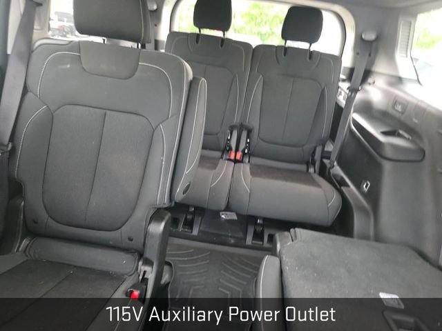 Used 2022 Jeep Grand Cherokee L Laredo w/ Luxury Tech Group I AWD/4WD image 6