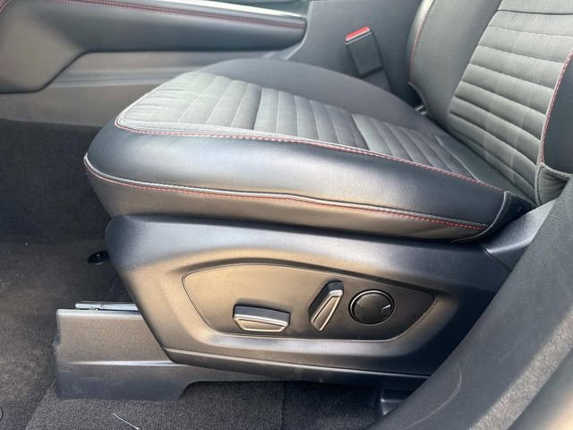 Used 2025 Ford Explorer ST-Line w/ ST-Line Street Pack AWD/4WD image 25